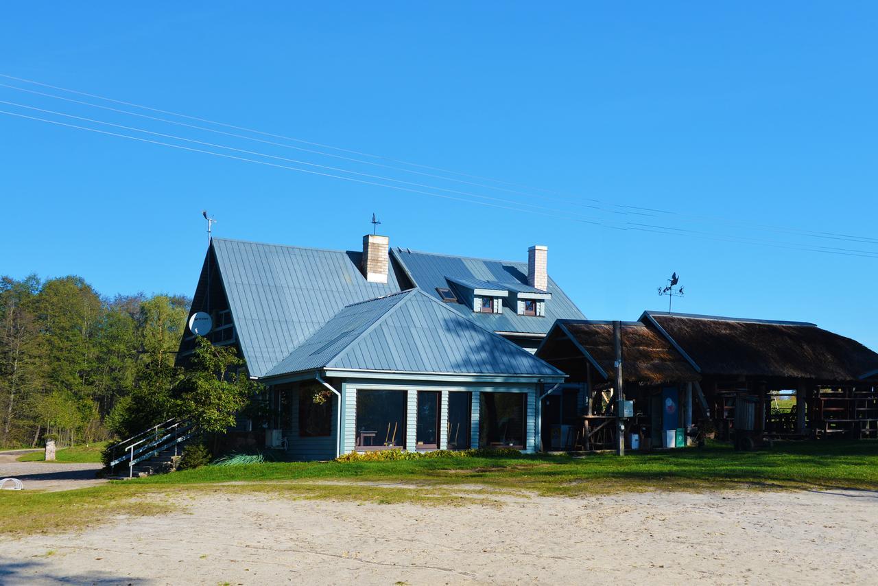 Zuvienes Pasiure Bed & Breakfast Rubikiai Exterior photo